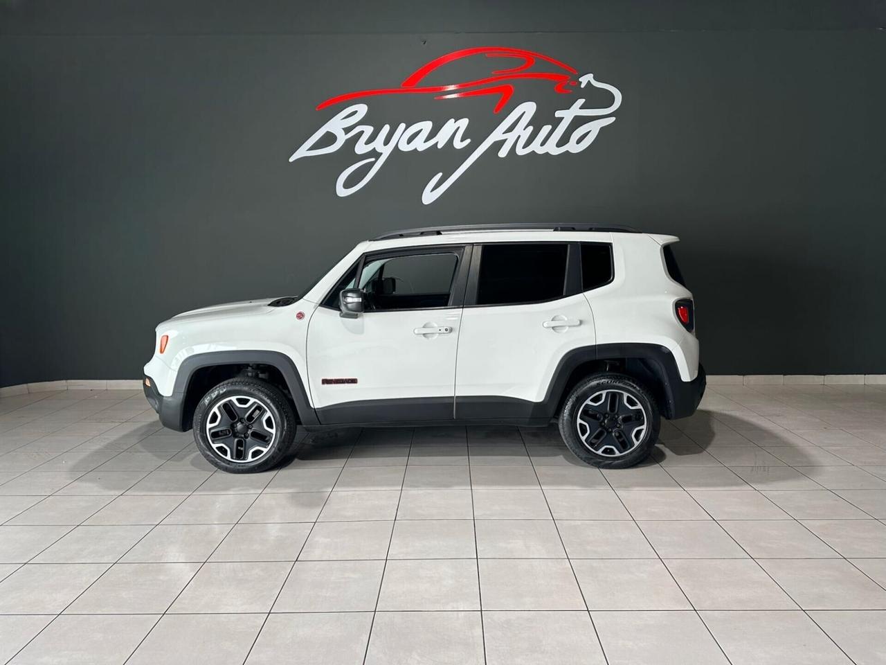 Jeep Renegade 2.0 Mjt 170CV 4WD Active Drive Trailhawk