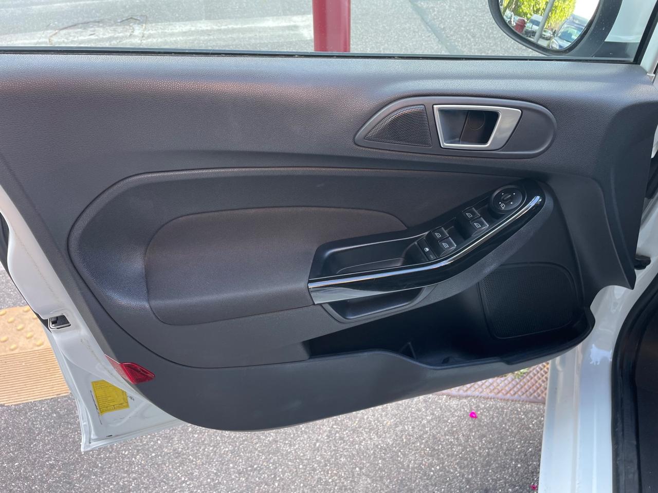 Ford Fiesta 1.4 5p. Bz.- GPL Titanium/1PROP/GARANZIA