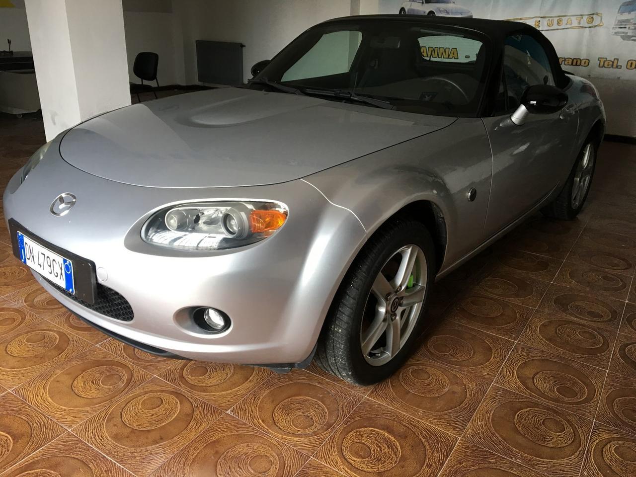 Mazda MX-5 Roadster 1.8L Fire