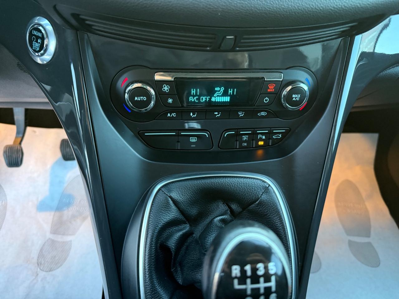 Ford Kuga 2.0 TDCI 140 CV 4WD Titanium