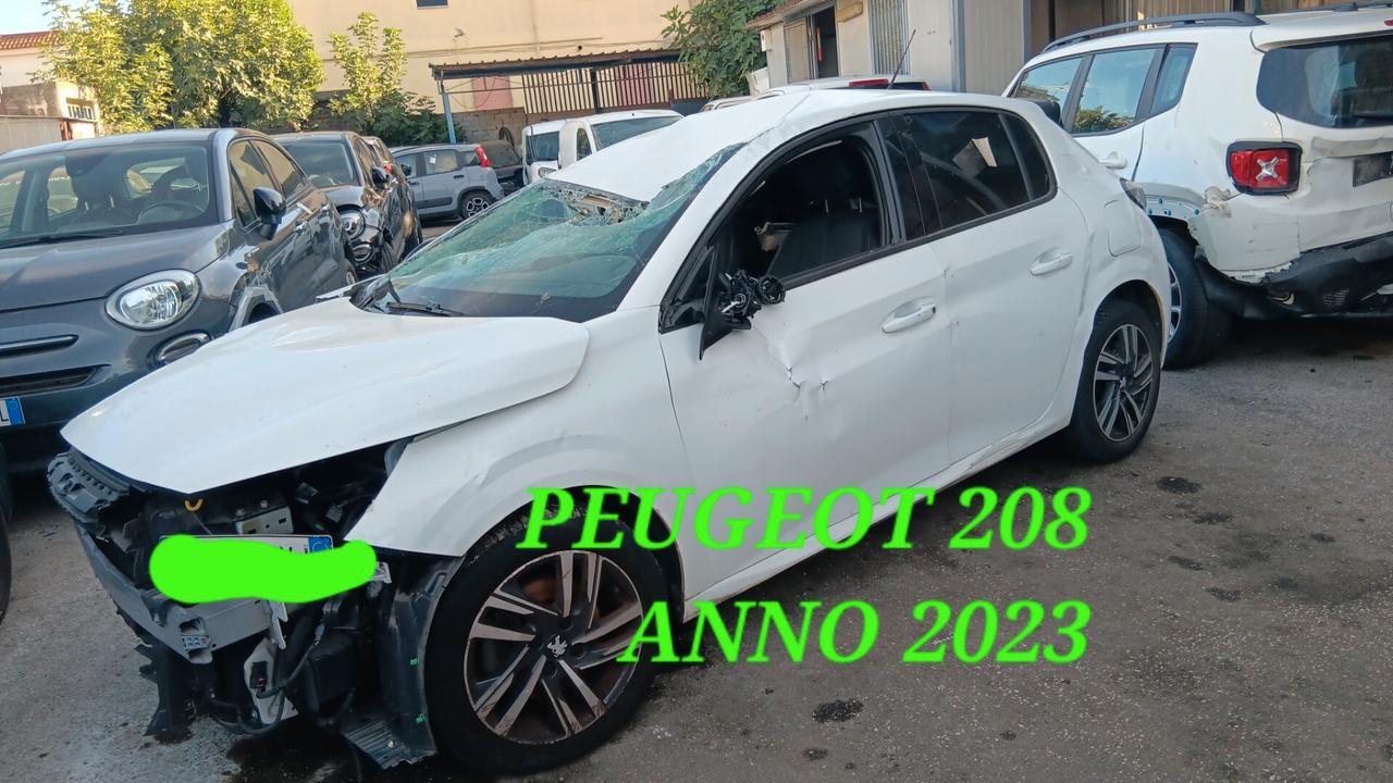 Peugeot 208 Allure incidentata sinistrata mondialcars 023
