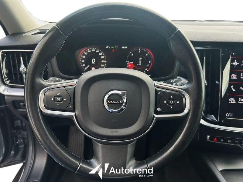 Volvo V60 D3 150 CV Automatica NAVI LED Momentum Business Pro