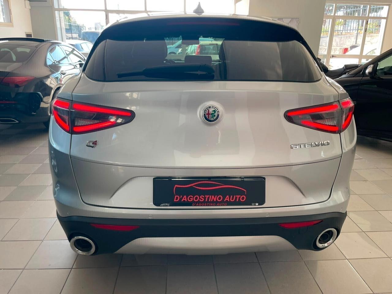 Alfa Romeo Stelvio 2.2 Turbodiesel 210 CV AT8 Q4 Executive