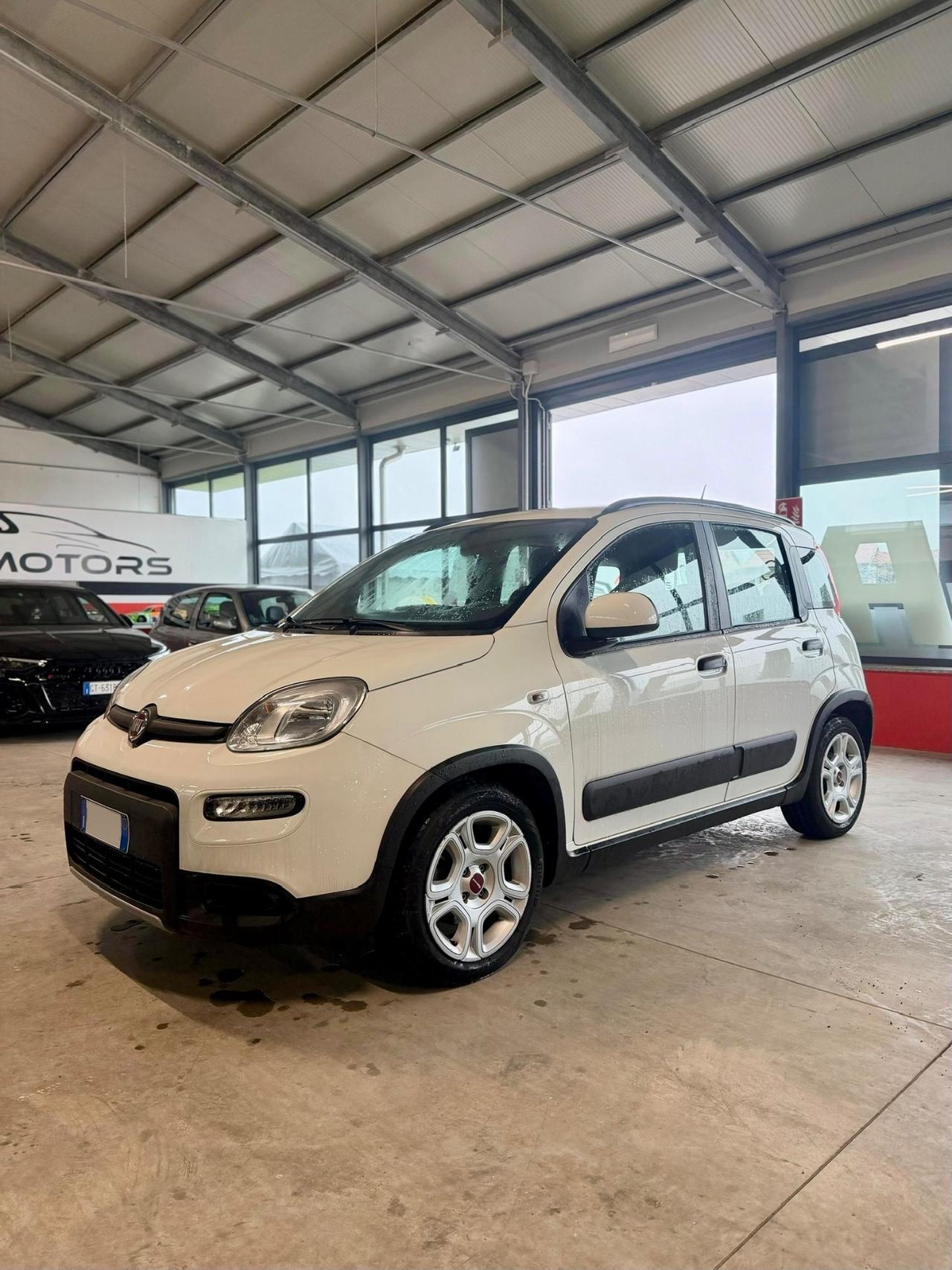 Fiat Panda 1.0 FireFly S&S Hybrid Red