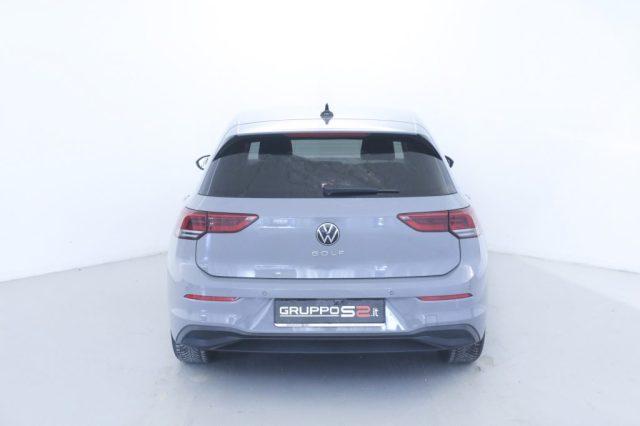 VOLKSWAGEN Golf 2.0 TDI 150 CV DSG SCR Life Navigatore