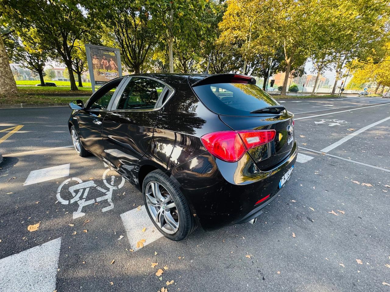 Alfa Romeo Giulietta 1.6 JTDm-2 105 CV Exclusive