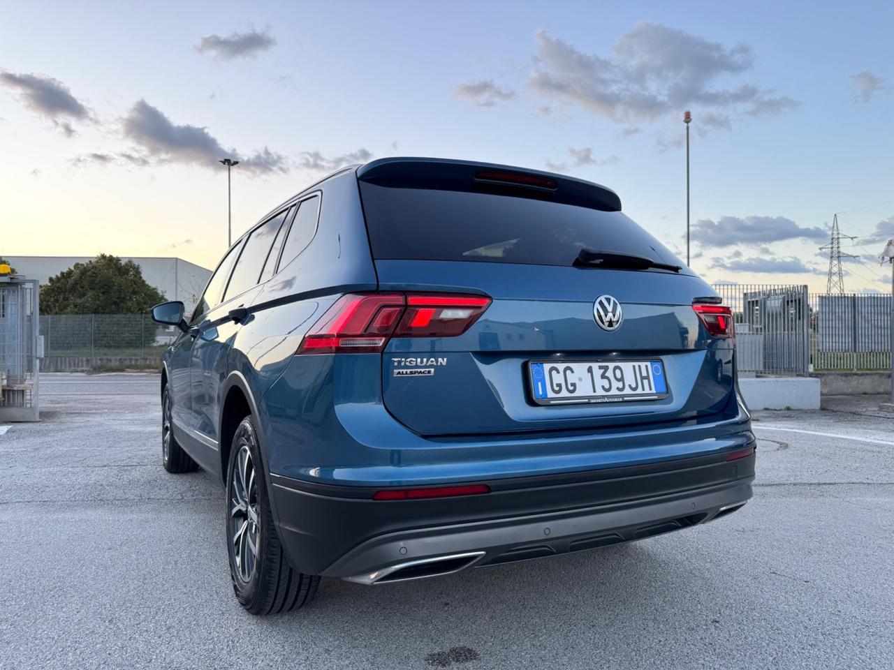 VOLKSWAGEN TIGUAN Allspace 2.0 Tdi - 7 Posti Navi