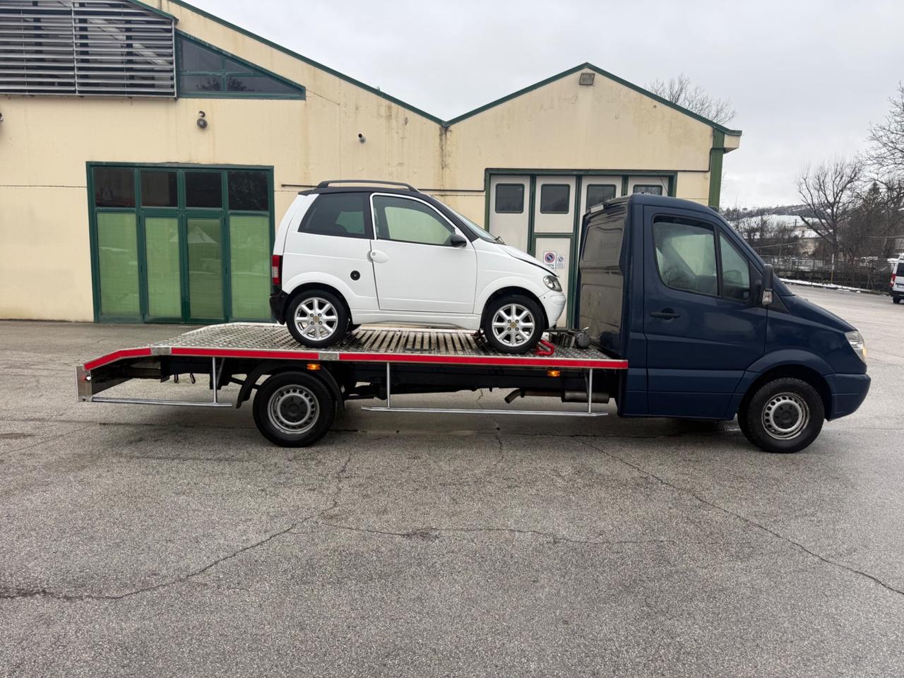 Carroattrezzi patente B portata 1456Kg euro5B bi-turbo