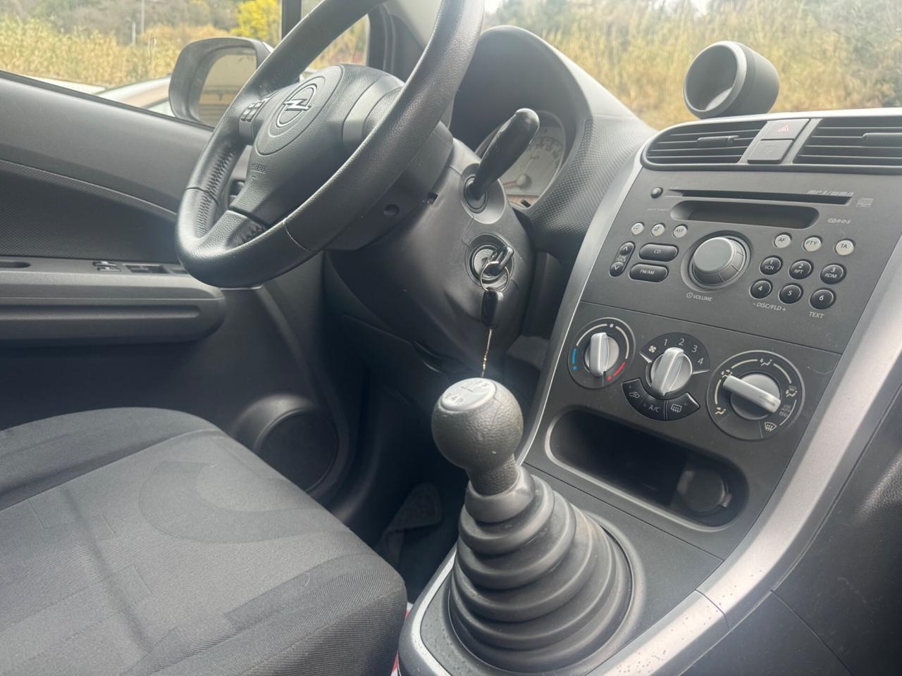 Opel Agila 1.2 16V 86CV Enjoy 2010