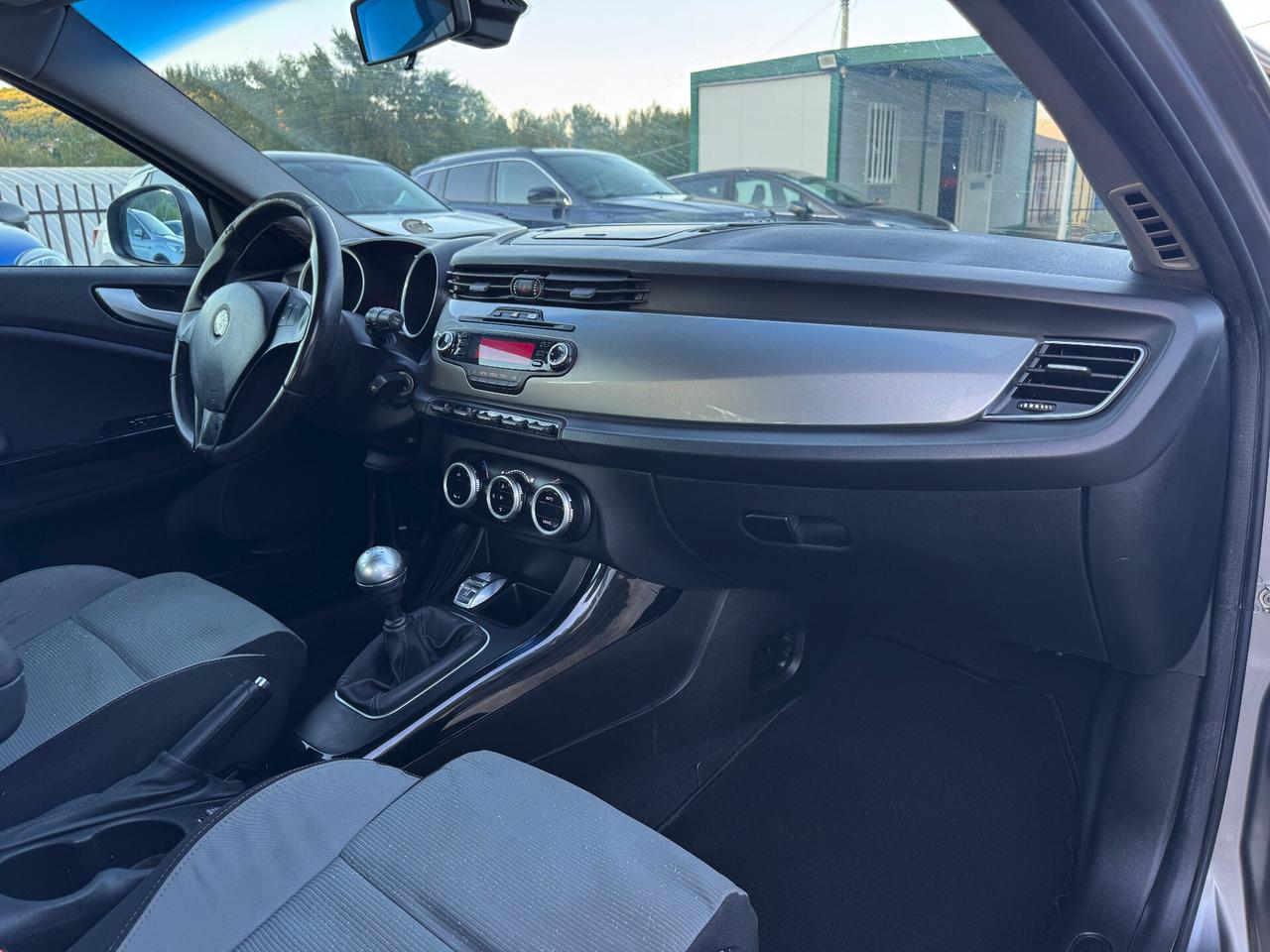 Alfa Romeo Giulietta 1.6 JTDm-2 105 CV Distinctive