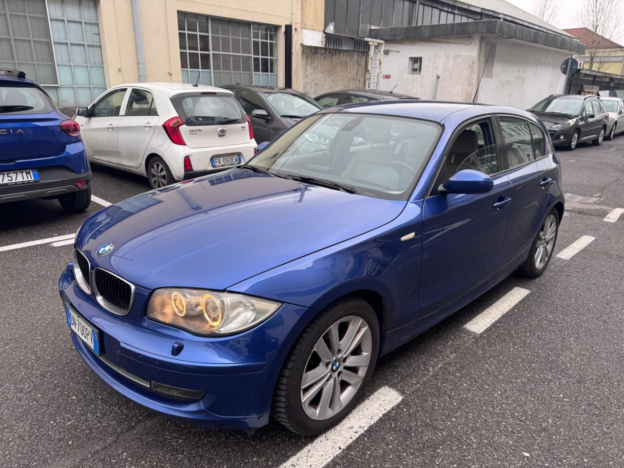Bmw 120i benzina 5 porte Futura