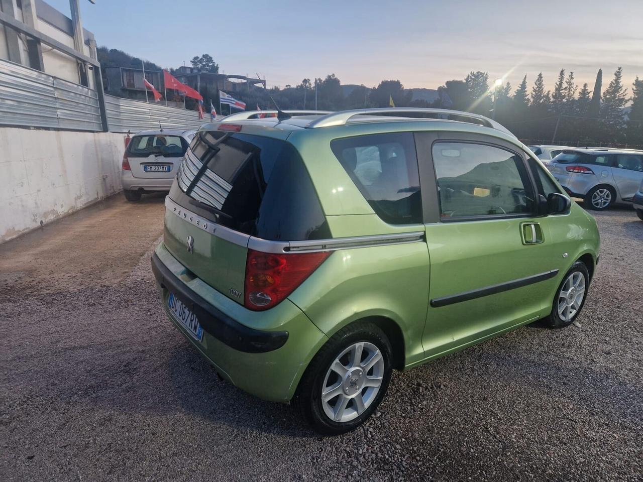 Peugeot 1007 1.4 HDi Trendy