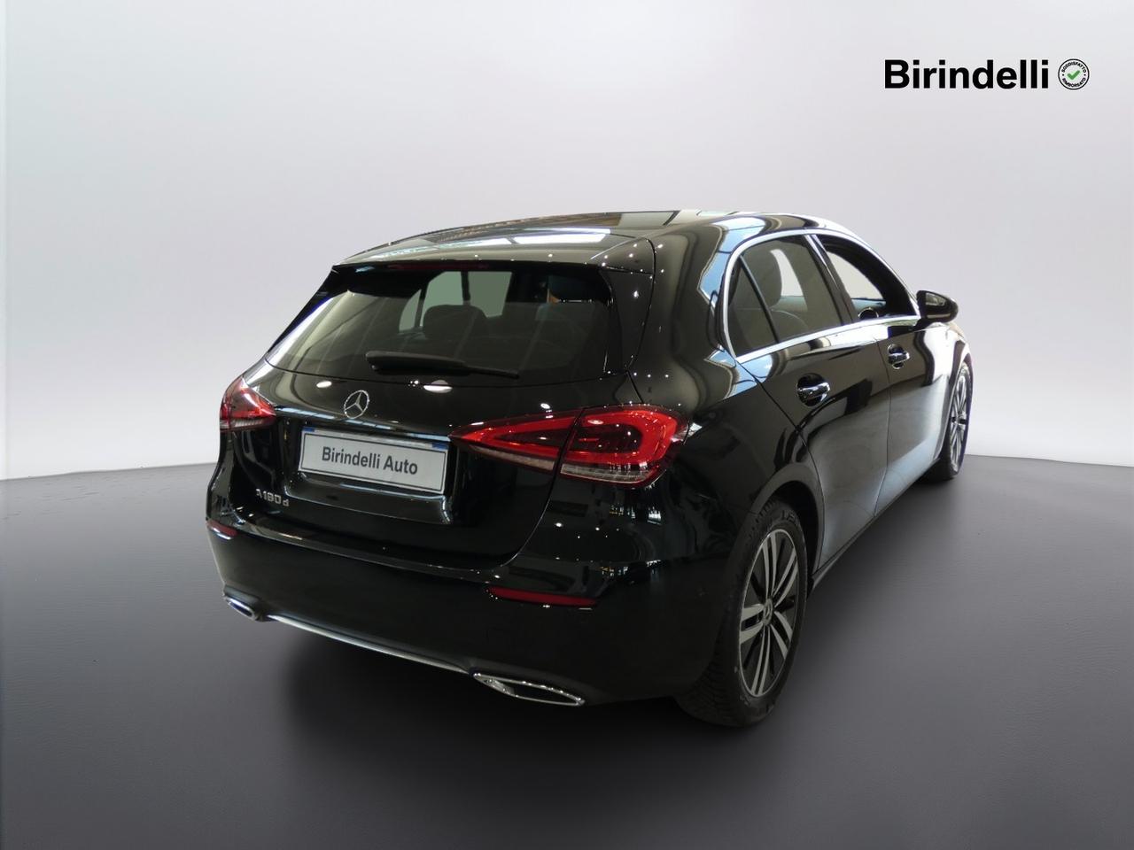 Mercedes-Benz Classe A (W177) - A 180 d Automatic Business