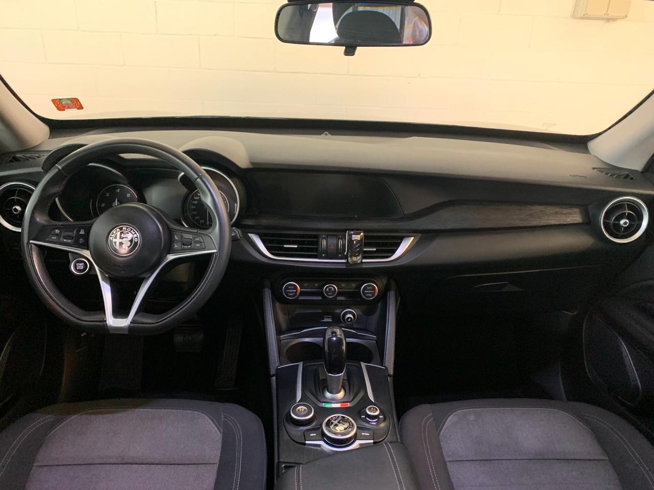 Alfa Romeo Stelvio 2.2 Turbodiesel 160 CV AT8 RWD Business