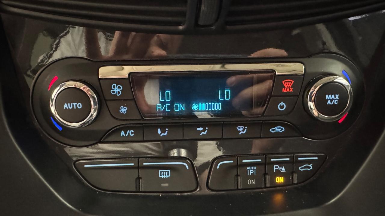 Ford Kuga 2.0 TDCI 140 CV 4WD Titanium NAVI CAMERA