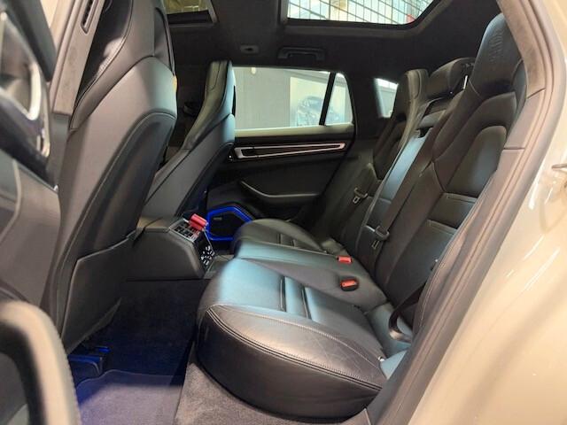 Porsche Panamera 4.0 GTS Sport Turismo
