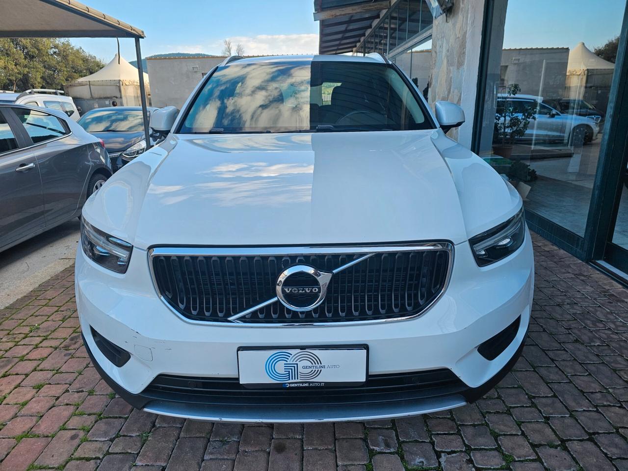 Volvo XC40 D3 AWD Geartronic Momentum Pro