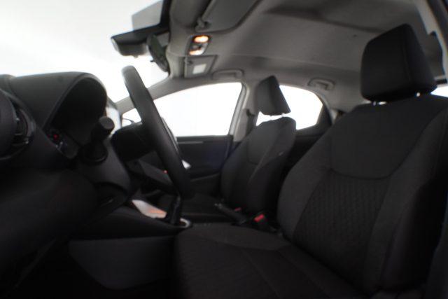 TOYOTA Yaris Yaris 1.0 5 porte Active