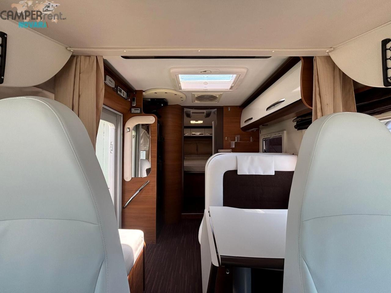 ELNAGH MAGNUM 81G - motorhome con letto nautico in coda e maxi garage