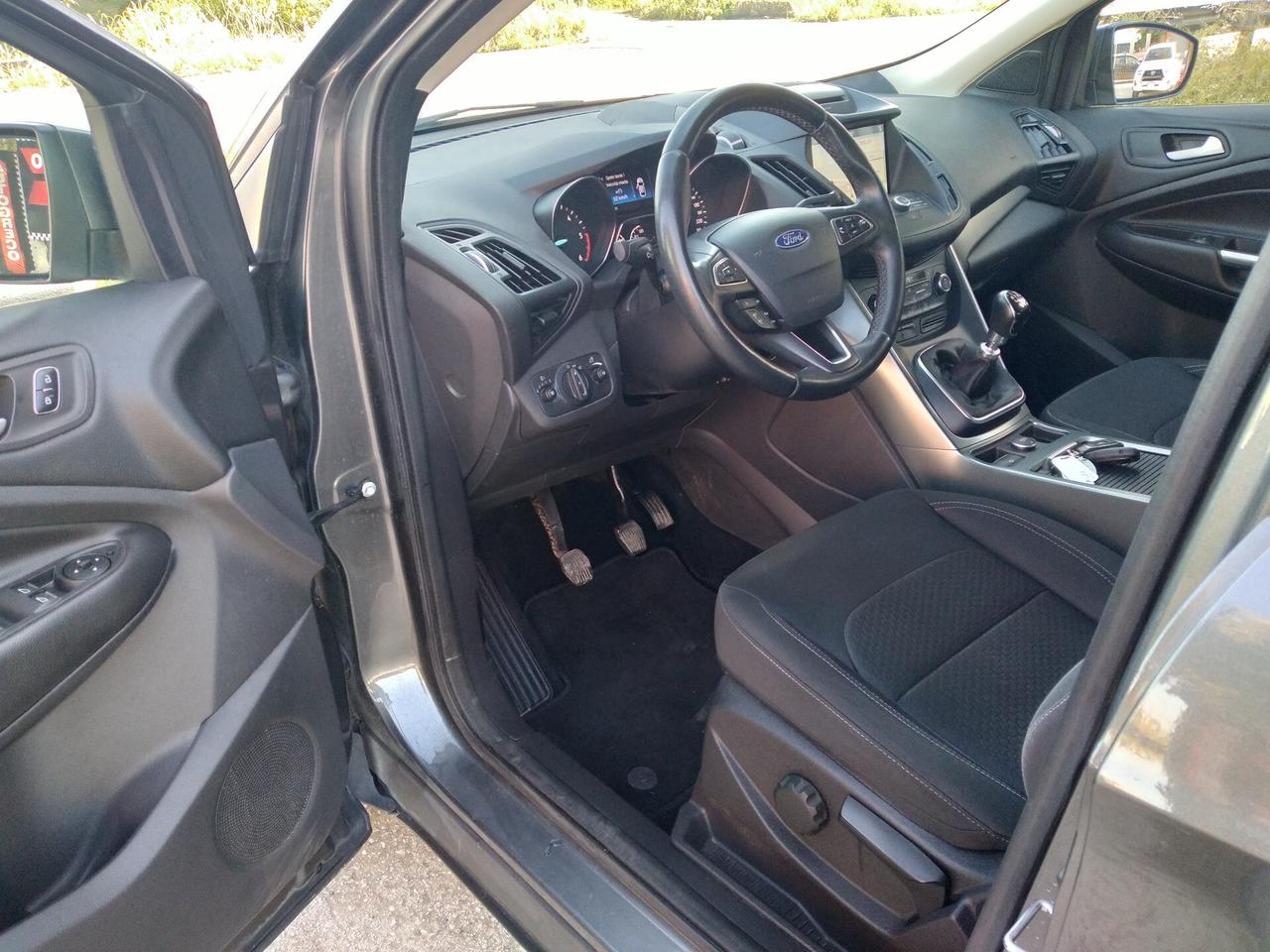 Ford Kuga 1.5 TDCI 120 CV S&S 2WD Titanium