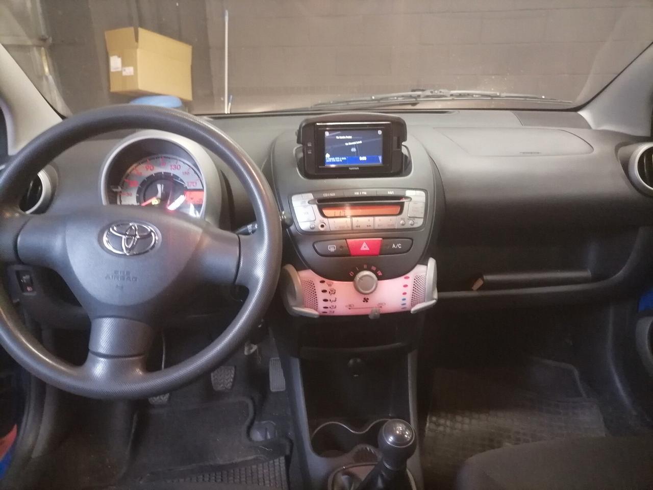 Toyota Aygo 1.0 12V VVT-i 5 porte Cool Soda Connect