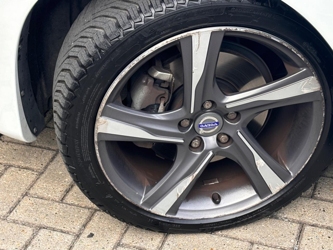 Volvo V60 D3 R-design Kinetic