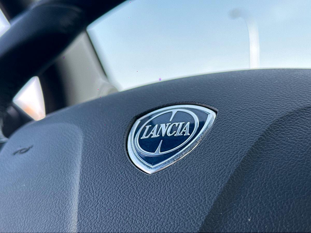 LANCIA Ypsilon III 2021 - Ypsilon 1.0 firefly hybrid Platino s&s 70cv