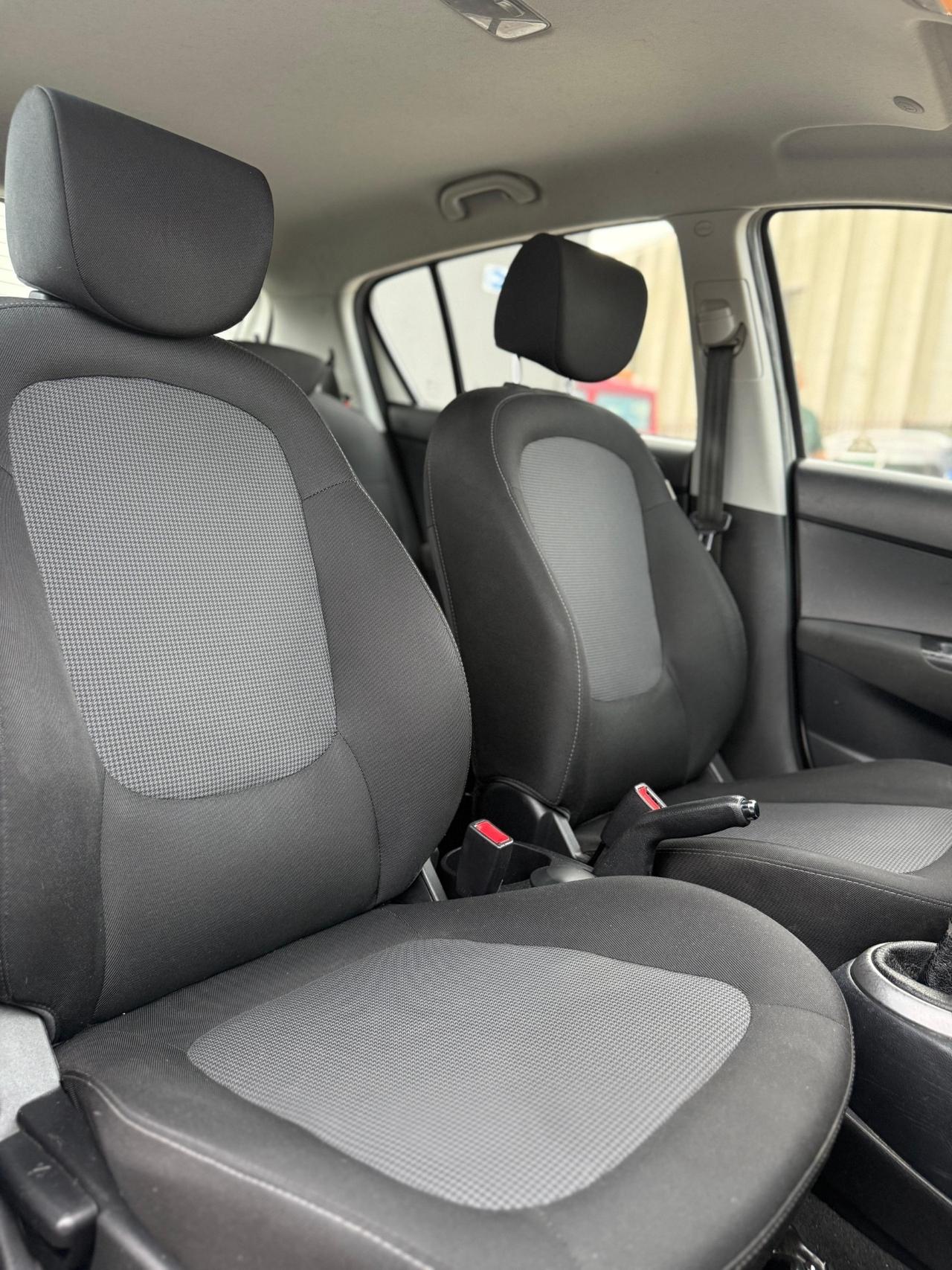 Hyundai i20 1.4 CRDi 5p. Sound Edition