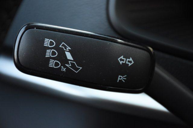 SKODA Karoq 2.0 TDI EVO SCR 115 CV DSG Executive *SOLO 6000KM!