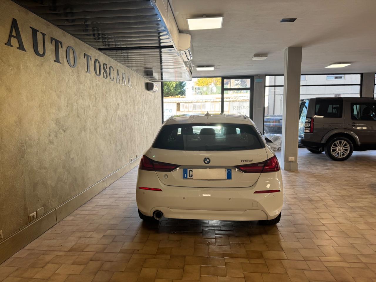 Bmw 116 116d 5p. Advantage