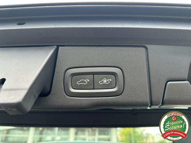 VOLVO XC60 B4 (d) AWD Geartronic Momentum