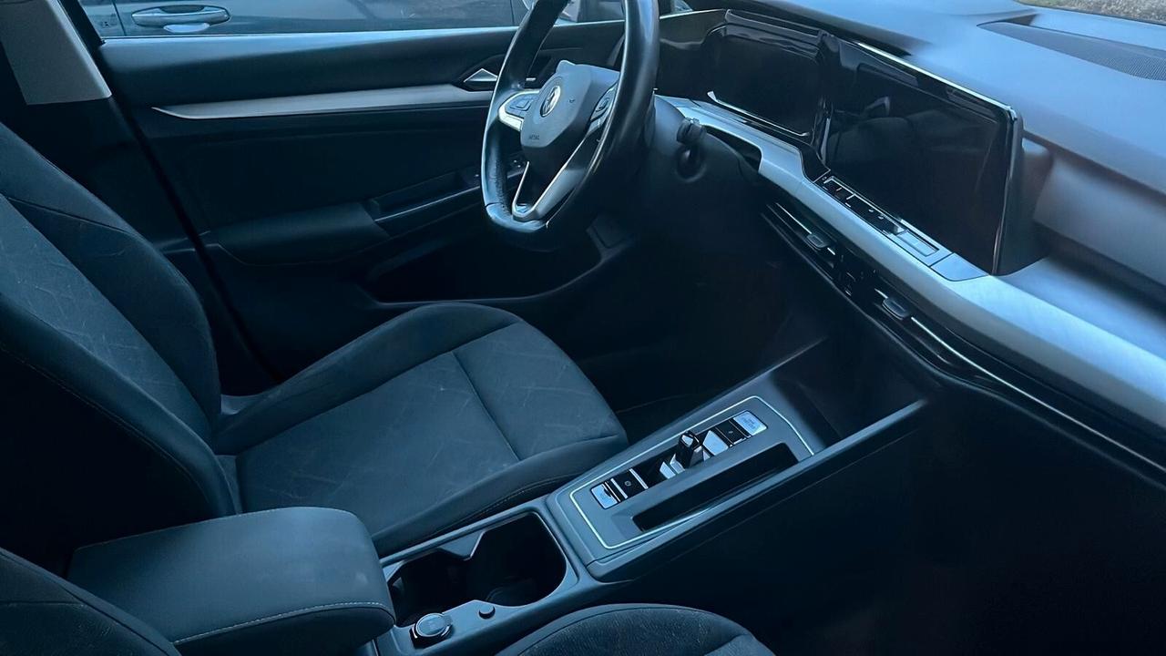 Volkswagen Golf 1.5 TGI DSG Style UNIPROPRIETARIO