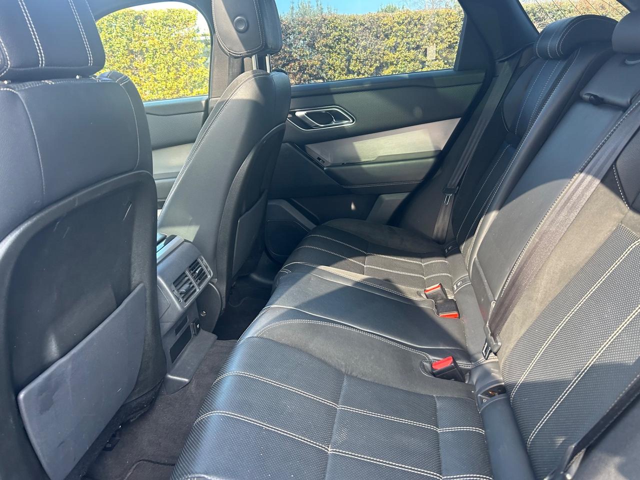 Land Rover Range Velar 2.0D I4 240 CV R-Dynamic