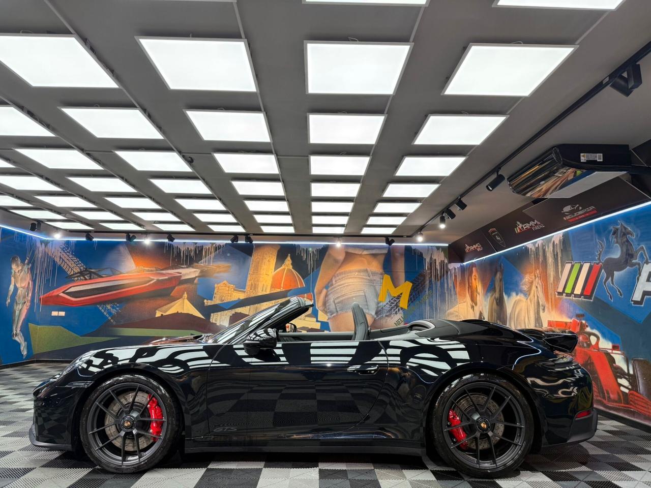 Porsche 992 992.2 Carrera Cabrio GTS