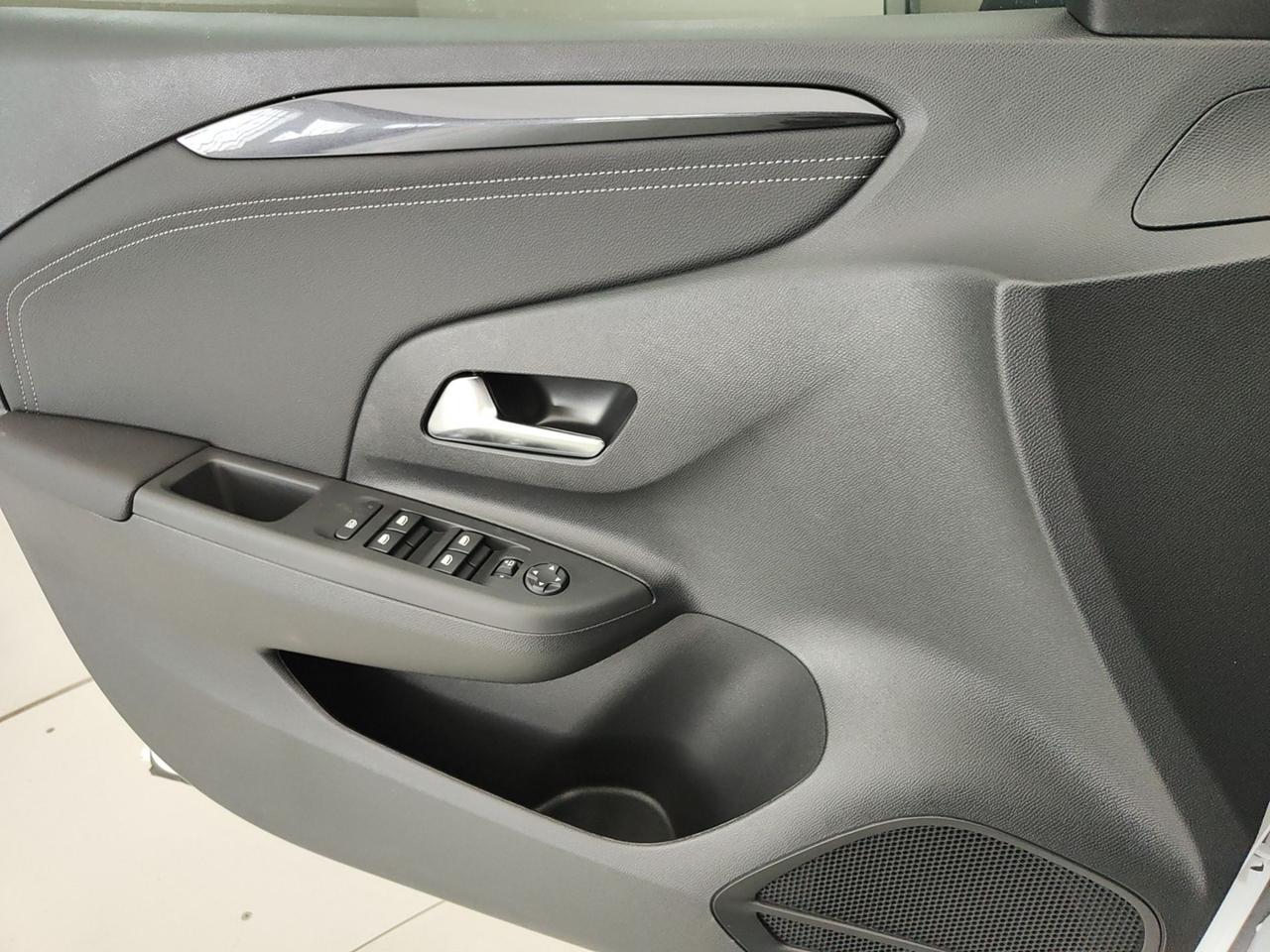 OPEL Corsa VI 2023 1.2 100CV GS