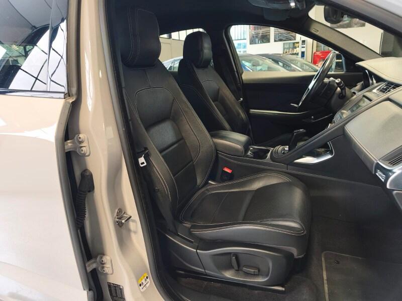 JAGUAR E-Pace (X540) E-Pace 2.0D 180 CV A...