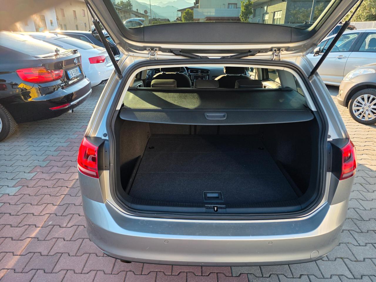 Volkswagen Golf Variant 1.6 TDI 110cv garantita 12 mesi