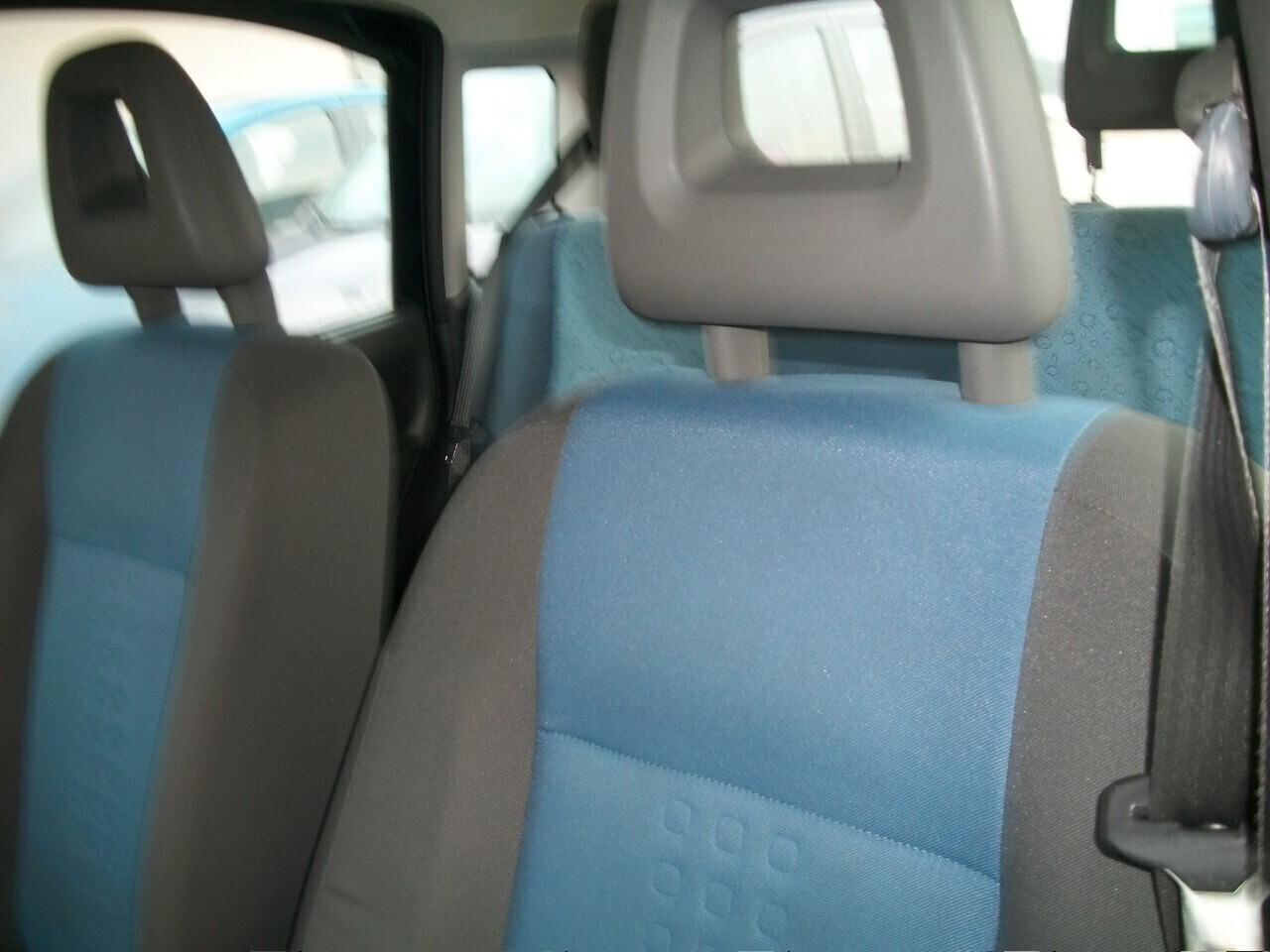 Fiat Panda 1.2 Emotion 1242 BENZINA EURO 05 NERA KM 199587 A EURO 3990,00 PIU PASSAGGIO E GARANZIAO GARANZIA UN ANNO