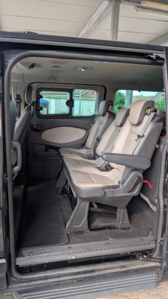 FORD Tourneo Custom 310 2.0 TDCi 170CV Titanium
