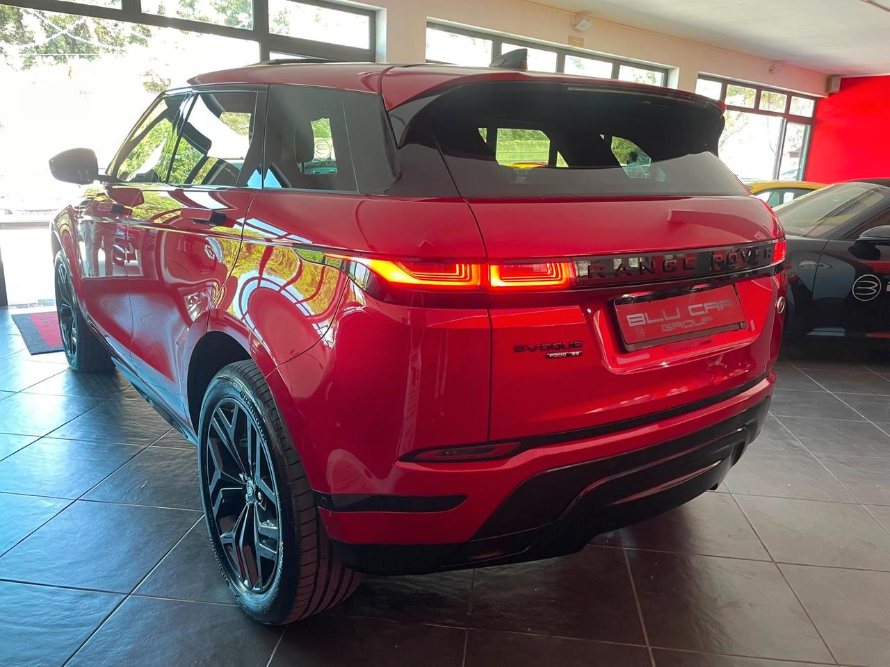 RANGE ROVER EVOQUE 2.0MHEV R-DYNAMIC HSE 300cv