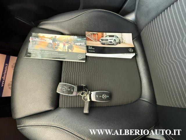 MERCEDES-BENZ GLA 200 d Automatic Sport