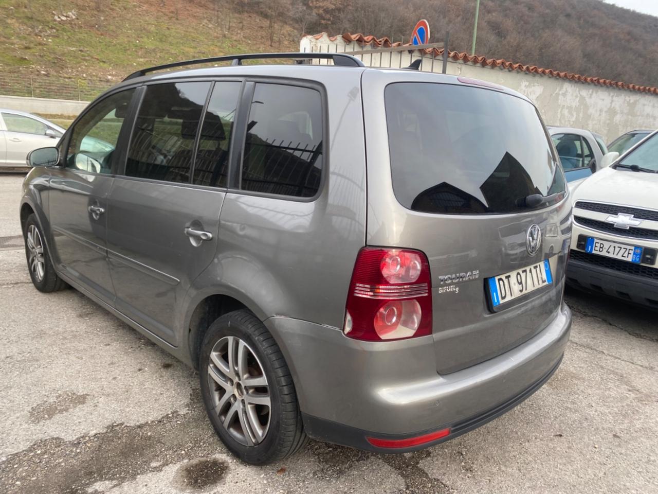 Volkswagen Touran 1.6 Conceptline Bifuel G