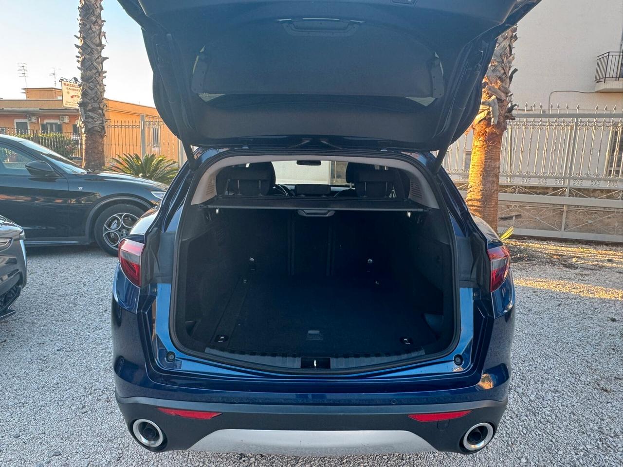 Alfa Romeo Stelvio 2.2 Turbodiesel 180 CV AT8 RWD Executive