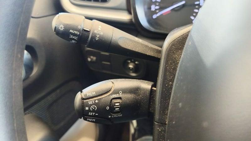 Citroën C3 PureTech 83 S&S C-Series Neo patentati