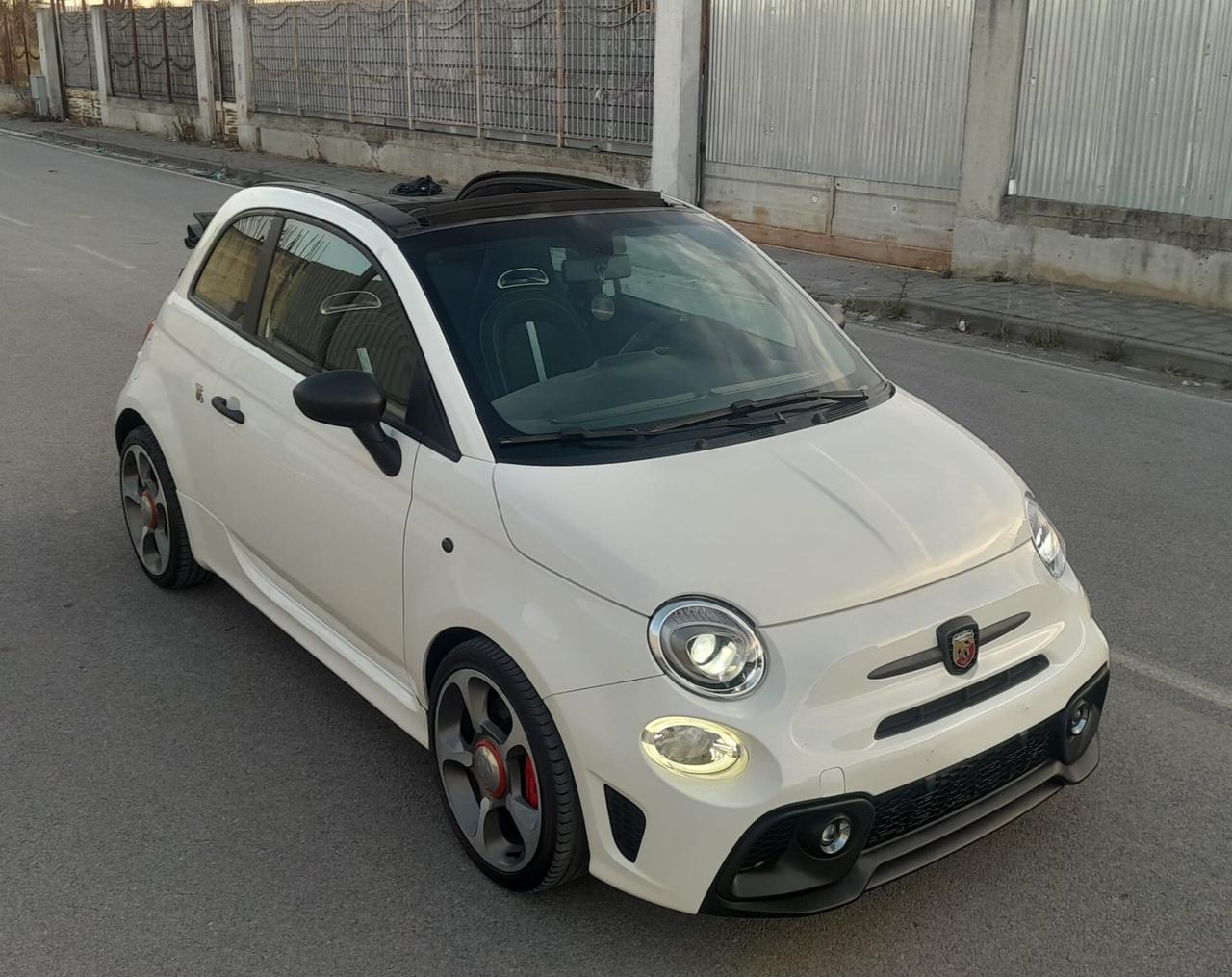 Fiat 500 Abarth cabrio 1.4 benz 140 cv automatica