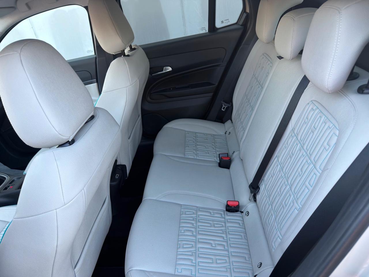 Fiat 600 Hybrid 136 CV DCT MHEV La Prima