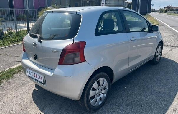 Toyota Yaris 1.3 3 porte