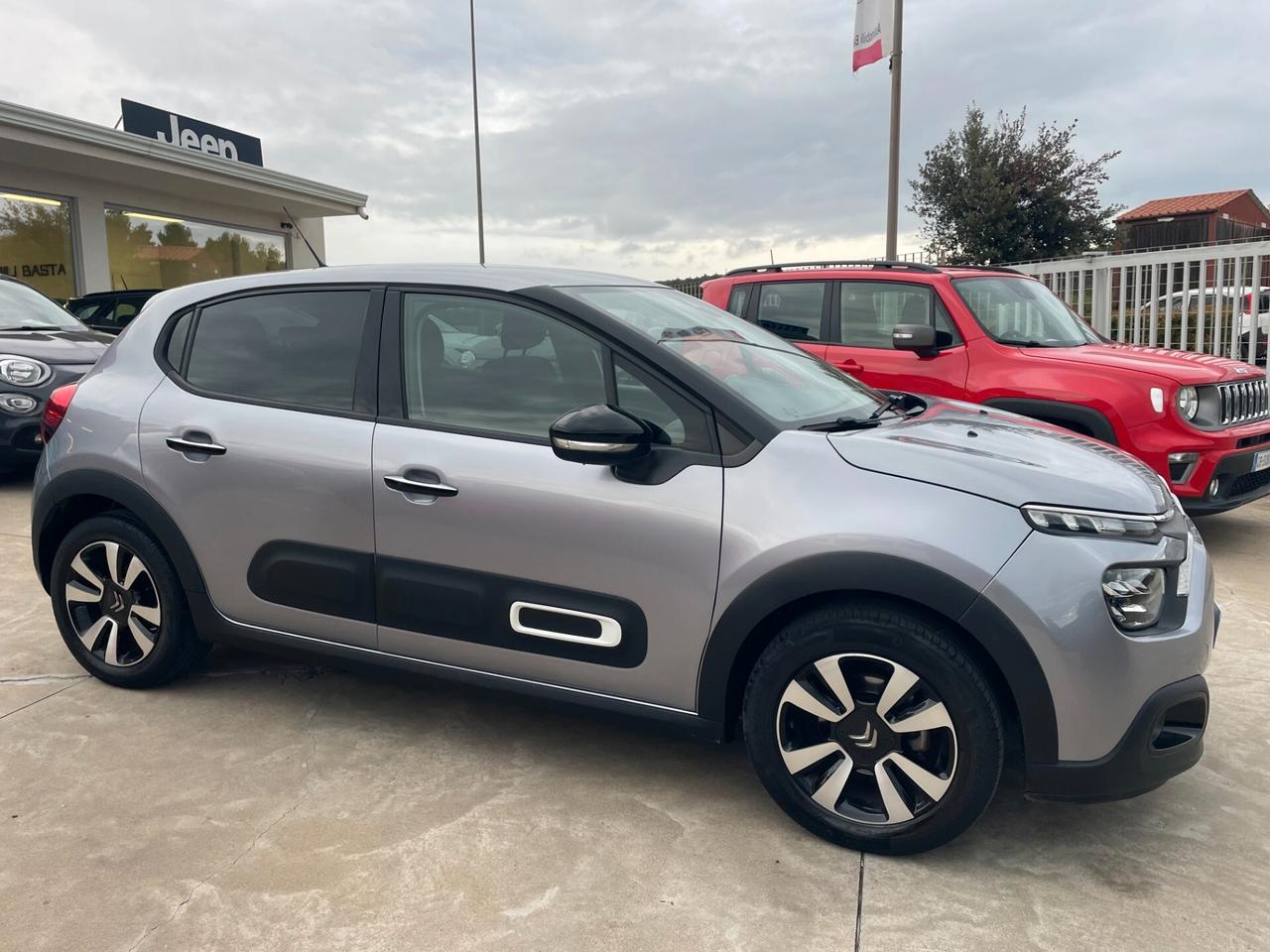 Citroen C3 83 CV S&S Shine " Km 49.000"