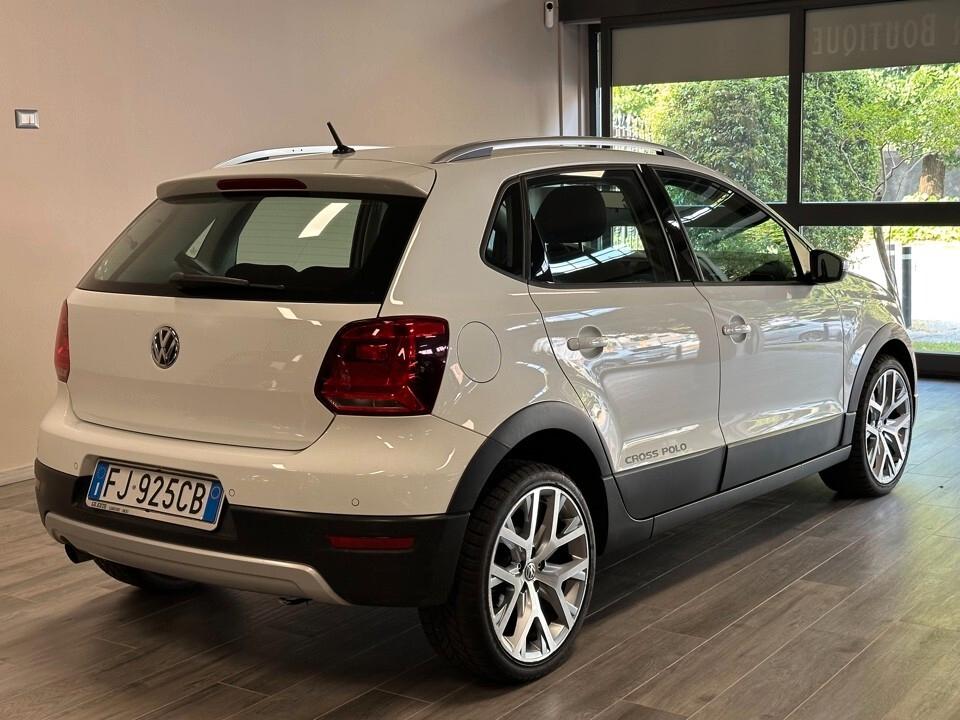 vw Polo CROSS 1.2 TSI DSG AUTOMATICA - NEOPATENTATI