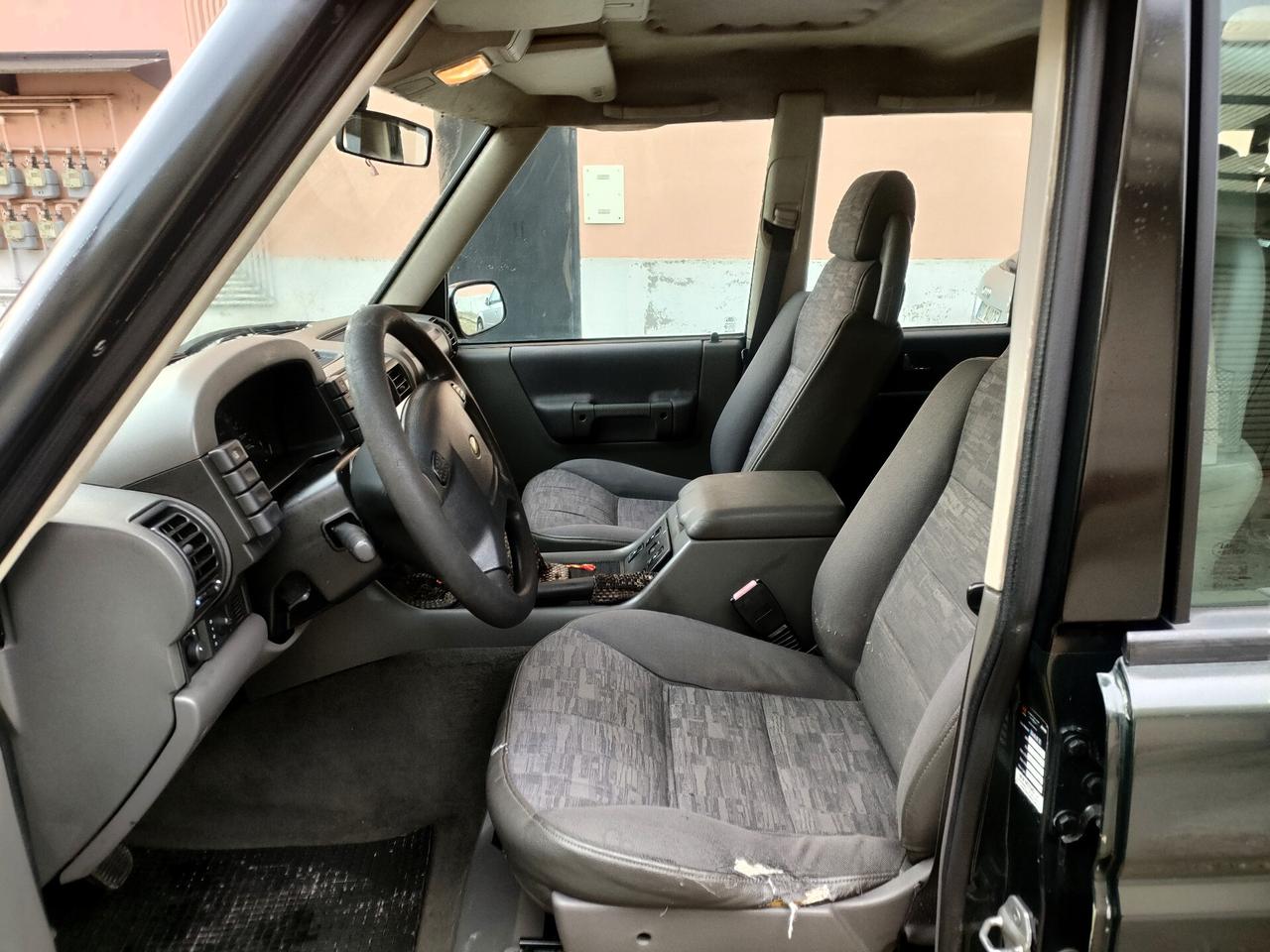 Land Rover Discovery 2.5 Td5 5p ASI e Gancio